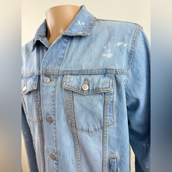 Forever 21 Men's Faded Blue, Color Distressed Denim Jacket, Size Large - Picture 2 of 14